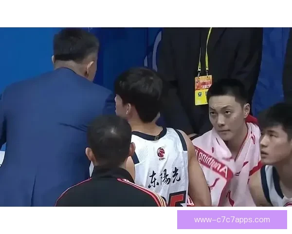 胡明轩26分超朱芳雨广东大胜四川