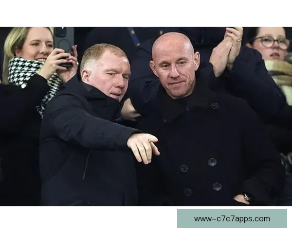 费迪南评斯科尔斯巴特越界没品