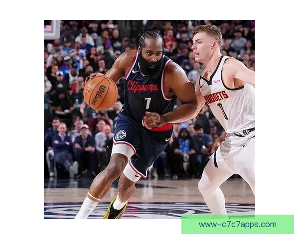 哈登加盟骑士表现亮眼 率队三战活塞全胜